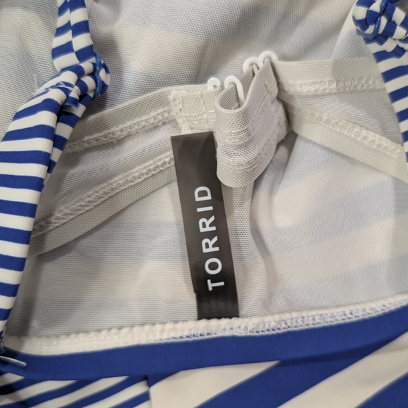 Torrid Nautical Stripe One Piece Swimsuit Blue White Size Estimate 1X - Picture 4 of 8